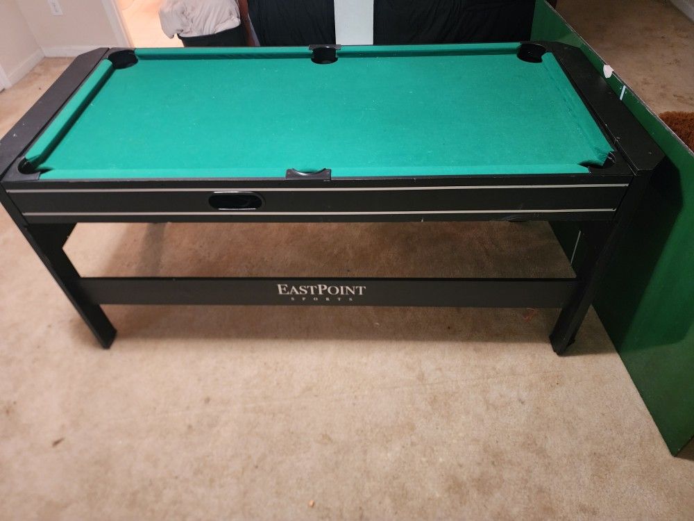 Air Hockey/Pool Table/ Ping Pong/ Soccer  Table