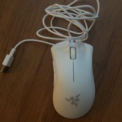 Razer Deathadder essential mouse