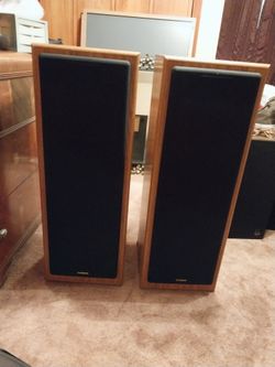 Fisher speakers