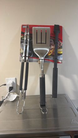Weber precision 3- piece Grill set