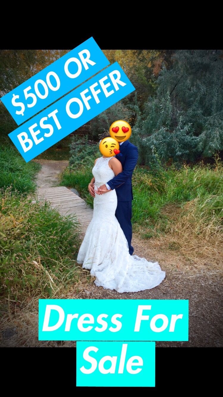 Beautiful wedding dress purchased from Charlottes
