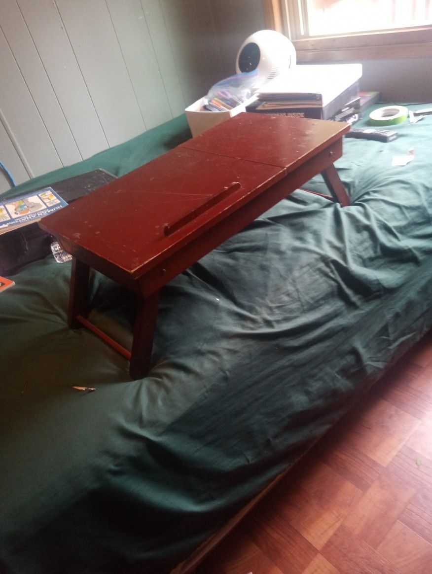 Art Lap Stand