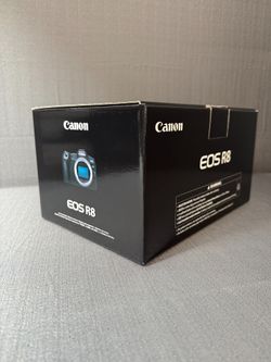 Canon EOS R8 Mirrorless Camera