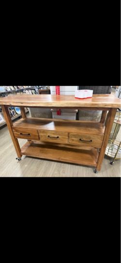 Moveable kitchen island