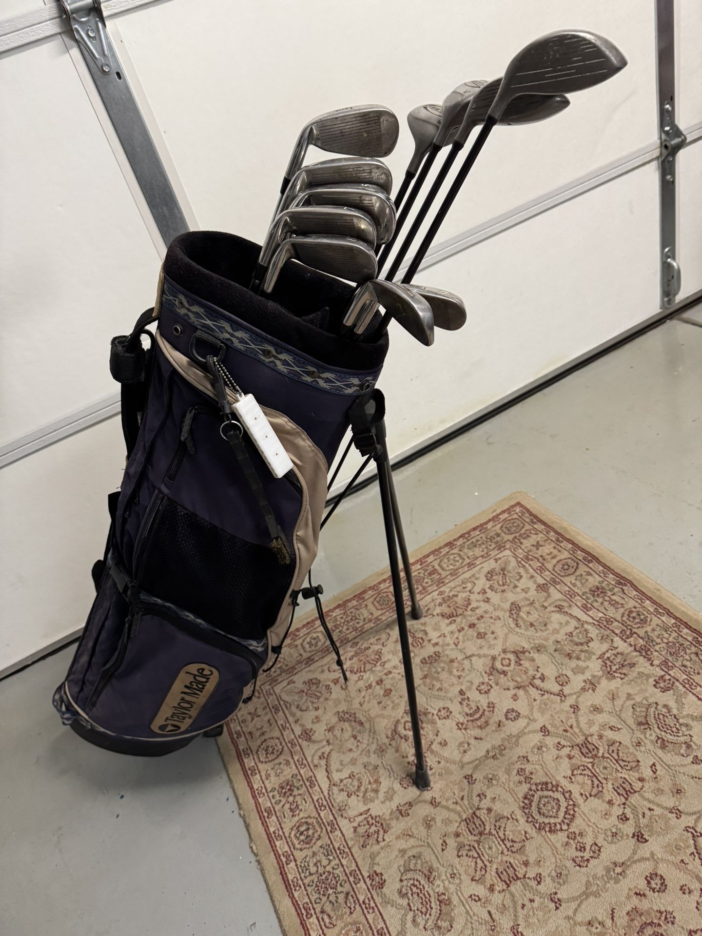 Set Of Golf Clubs And Bag