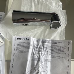 Delta Tub Spout 