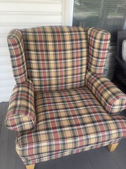 Hickory Hill Plaid Chair
