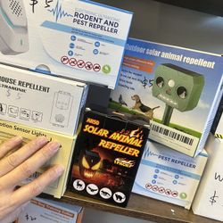 New In Box!! Pest Repeller