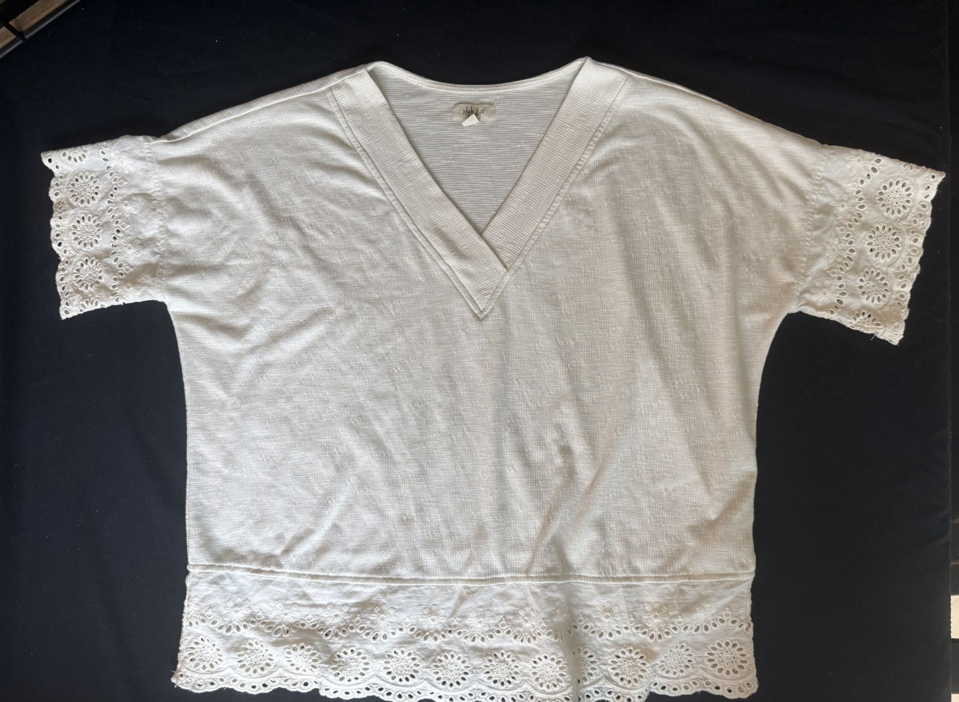 Women’s Top by Style & Co - White - Had Eyelet Lace Trim on Sleeves & Hem Sz.XL