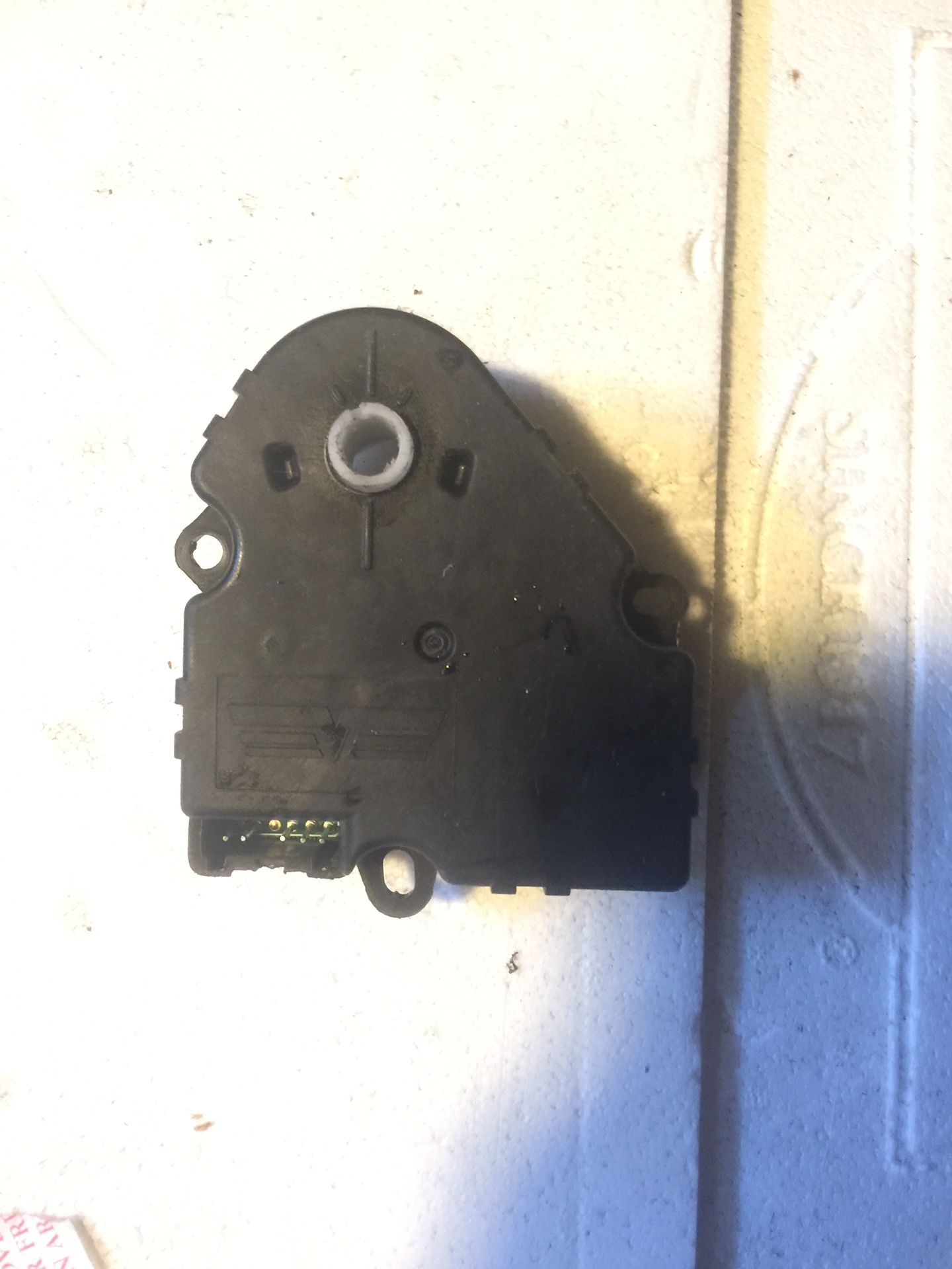 GM Chevy parts - Avalanche, others