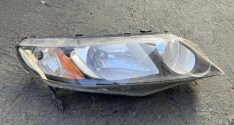 2006 - 2011 Honda Civic - Headlight Passenger Side