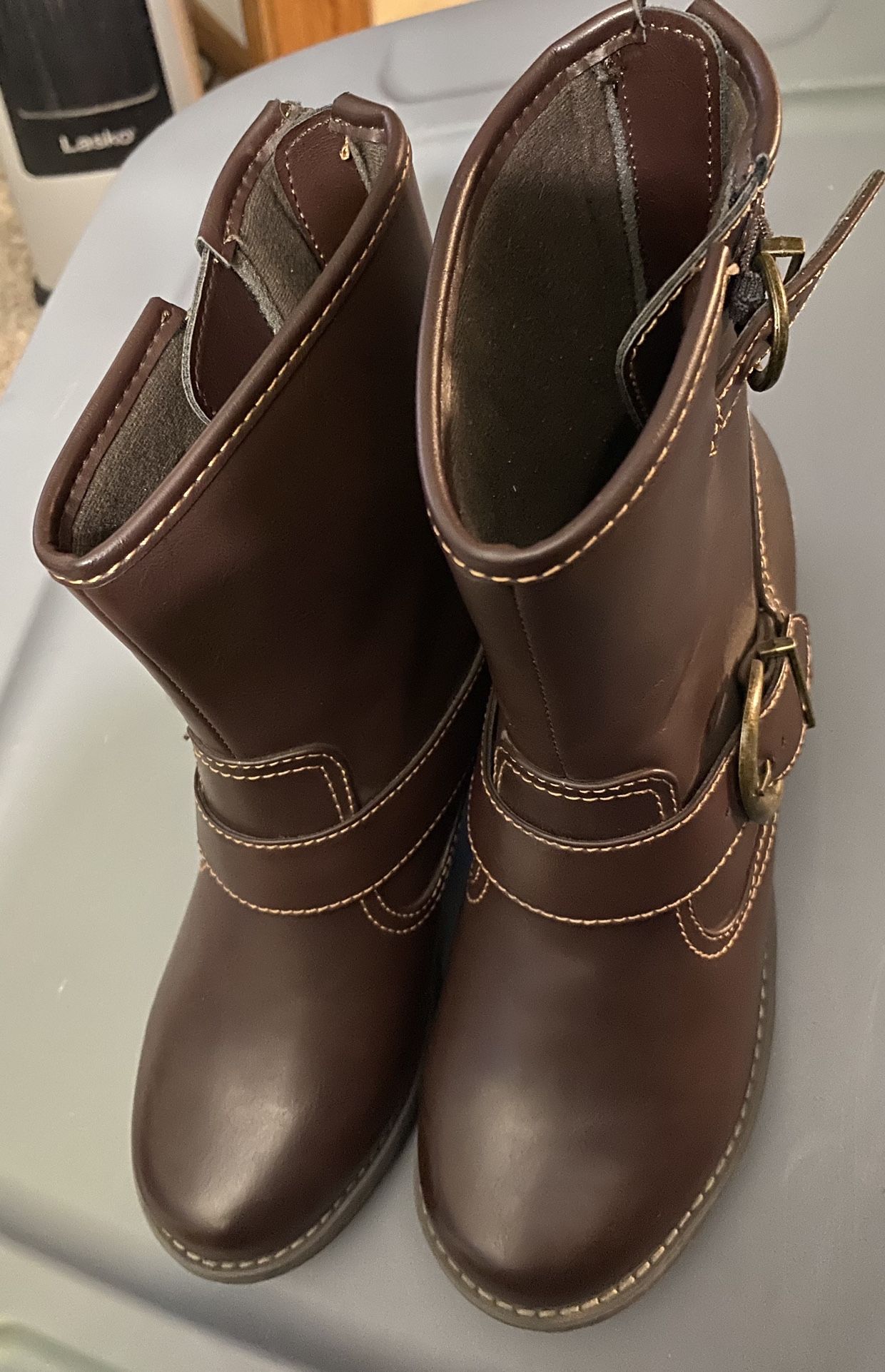 Camden Rock Size 6.5 Boots