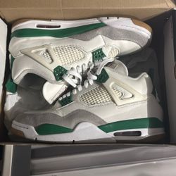Nike SB x Air Jordan 4 Retro SP 'Pine Green'