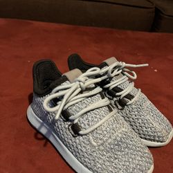 Sz 6 Adidas 