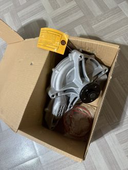 Volvo Truck  Water Pump 