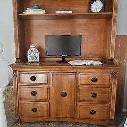 Full Bedroom Set - Bedroom & Crib to toddler to Full Bed, Drawers and Hutch