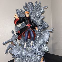 Naruto Statue 