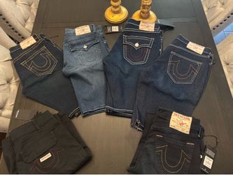 Mens 30,32 True Religion shorts
