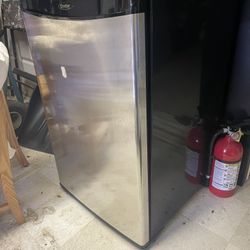 Refrigerador Under Counter/student