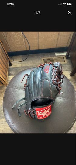 Rawlings R9 baseball glove