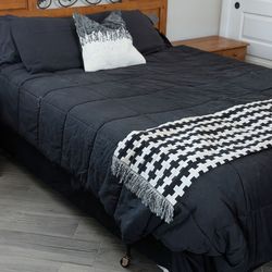 6 Queen bed set