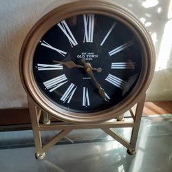 Es Un Es Un Reloj