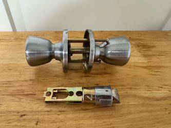 Satin nickel privacy door knob set