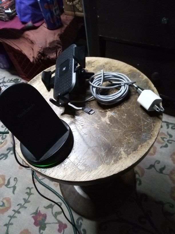 Yootech Wireless Charger Jw Phone Holder And iPhone Charger