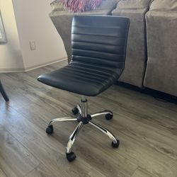 Computer/Vanity Chair