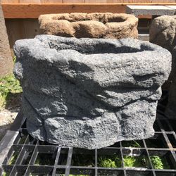 Bubbling Boulder Fountain Pots