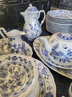 China Buffet Dishes !*! Brand New