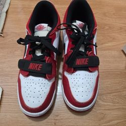Nike Youth Size 7
