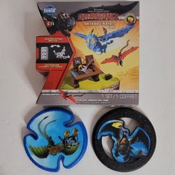 How To Train Your Dragon 2 (2014): Ionix Sheep Race Playset 21005 / McDonalds  Zippleback Frisbee / Toothless Frisbee 