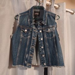Large Buffalo Jean Vest Great Condition 