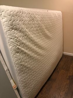 Queen Mattress & Box Spring