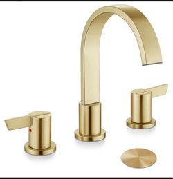 Brushed Gold Widespread Bathroom Faucet