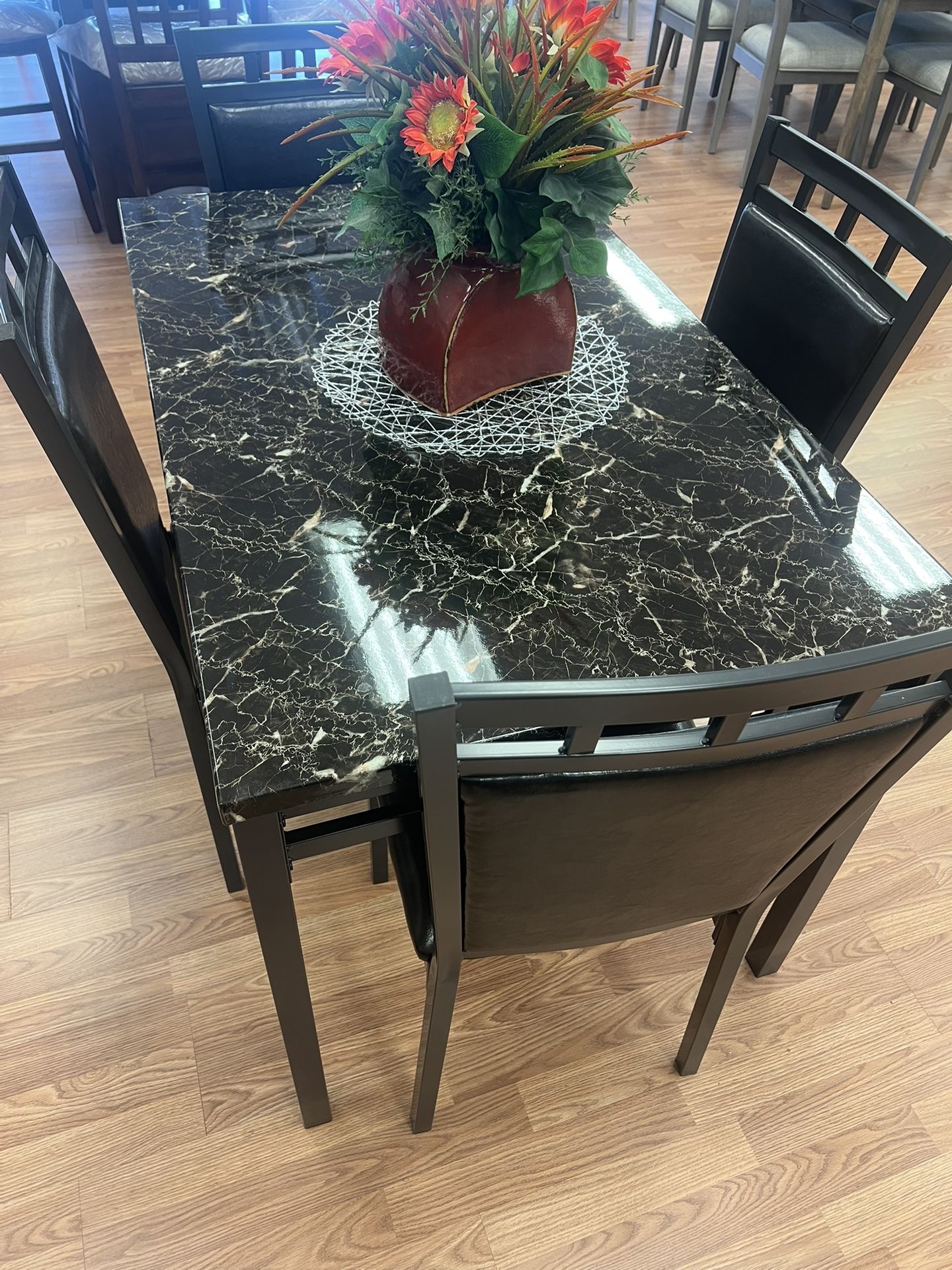 5 Pcs Dining Table *BRAND NEW*