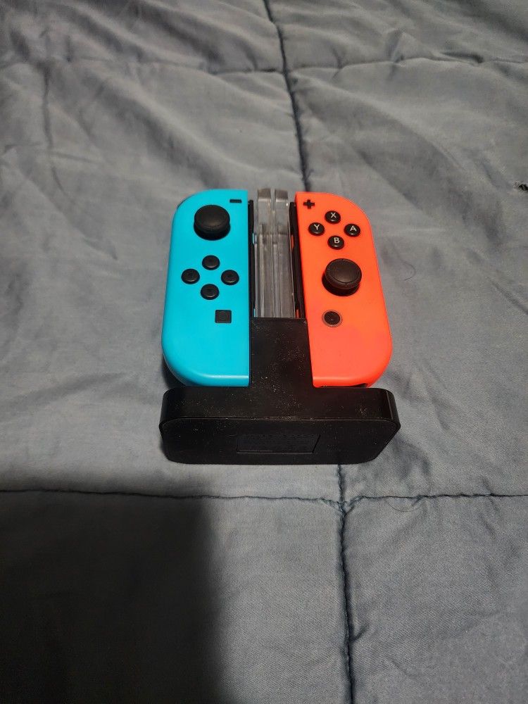Left And Right Joycons