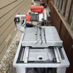 Tile saw
