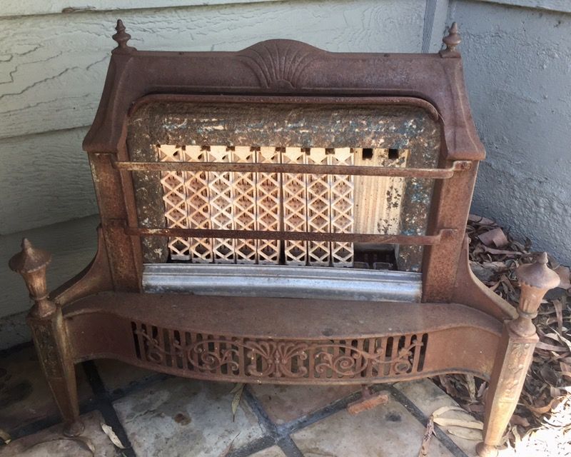ANTIQUE CAST IRON HEATER, GAS, BY THE GUARDIAN GAS APPLIANCE CO, OHIO