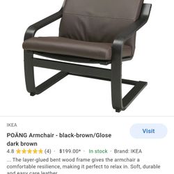 LEATHER CHAIR IN BLACK COLOR.