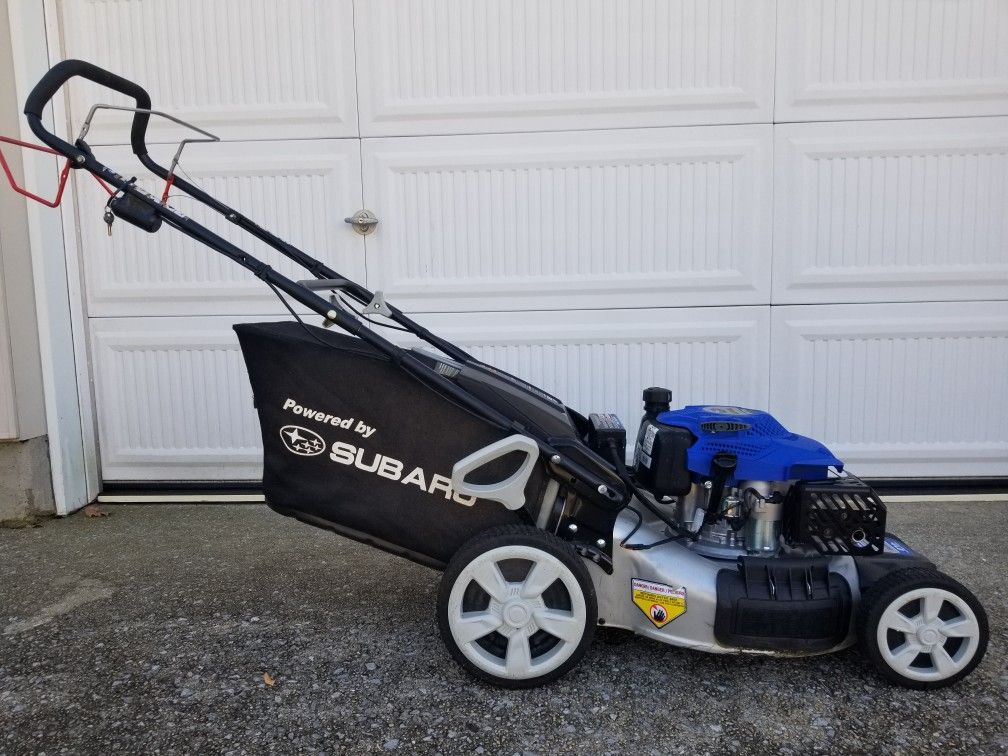 Subaru EA175V Electric Start Self Propel Lawn Mower Like New
