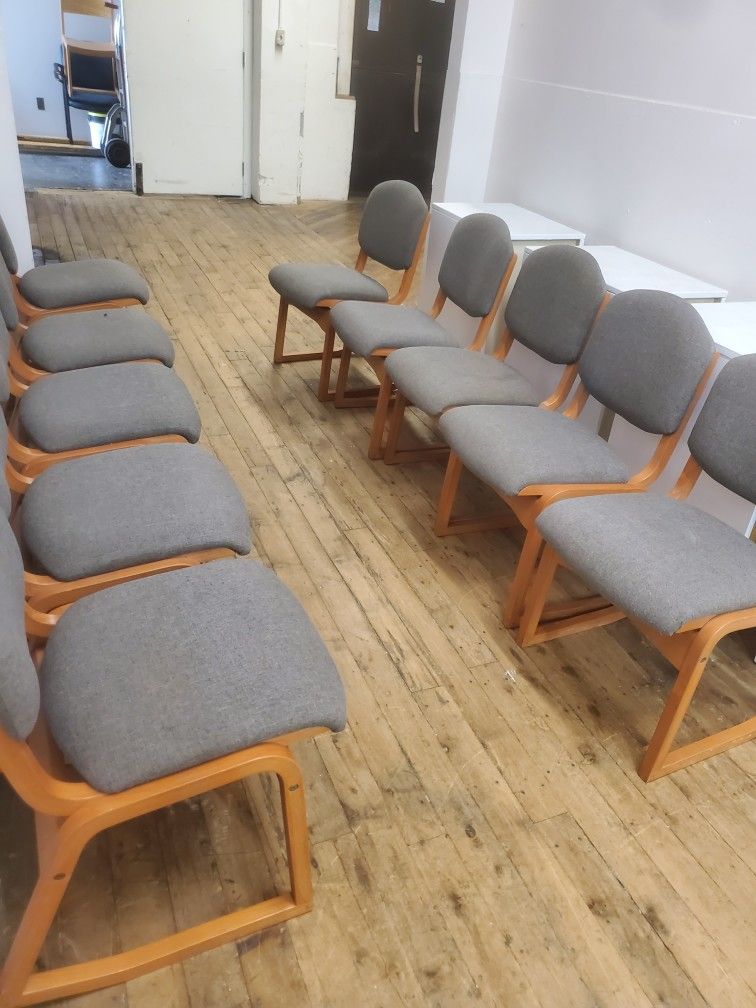 SET OF 10 ROCKING CHAIRS (HOME71)