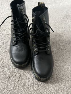 Black Boots