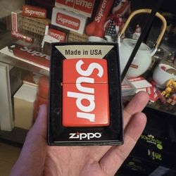 Supreme Zippo 