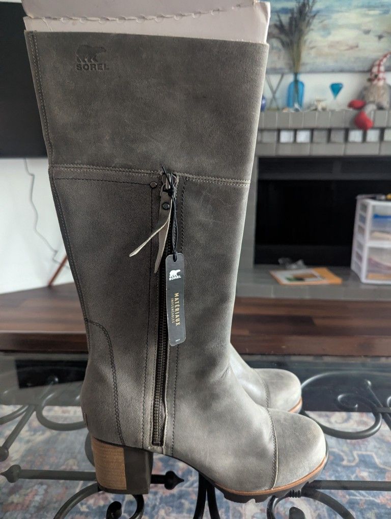 Sorel Boots Size 9