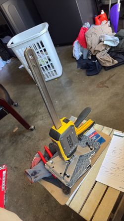 Dewalt lifter jack