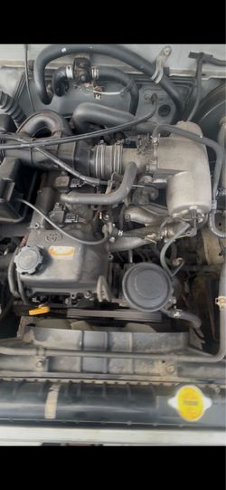 Motor para Toyota Tacoma 2.4 con 164mil millas $1400