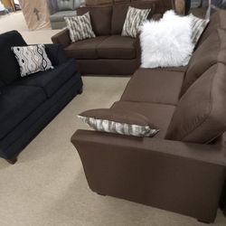 Beautiful Nice Couch And Loveseat 
