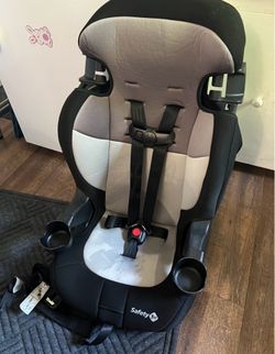 Kids booster seat with 2 cup holders